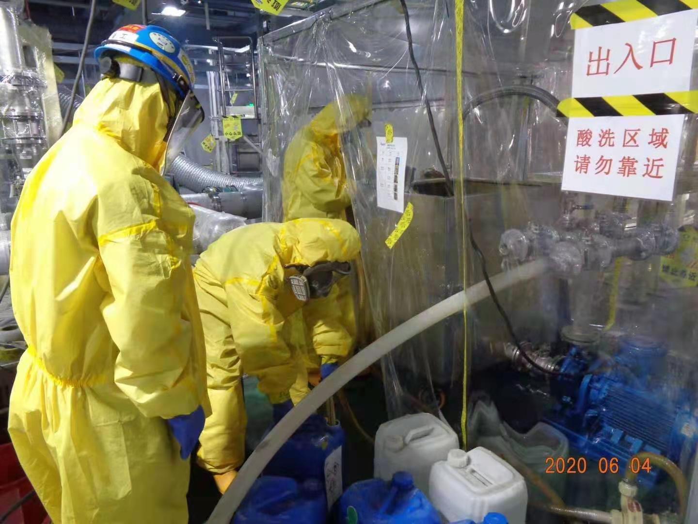 奋斗一线同事照片 (3)